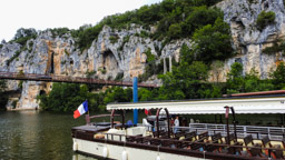 Bootsfahrt durch das Tal des LOT